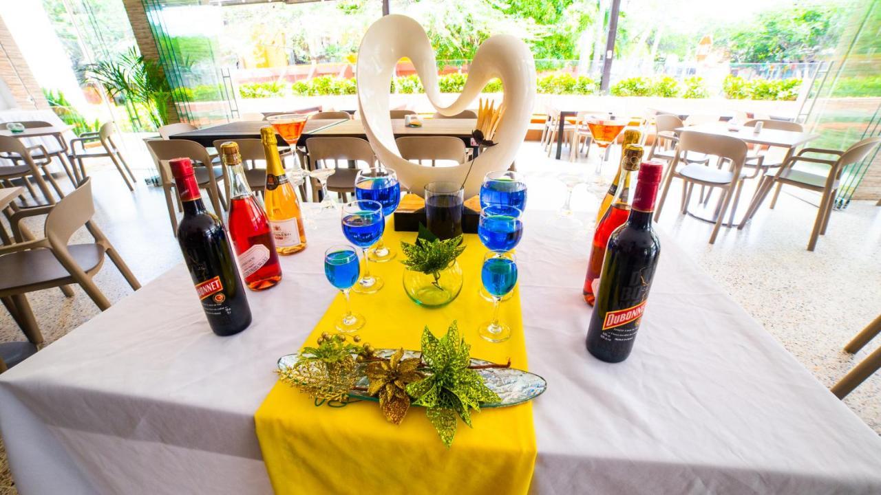 Hotel Portobahia Santa Marta Rodadero Eksteriør billede